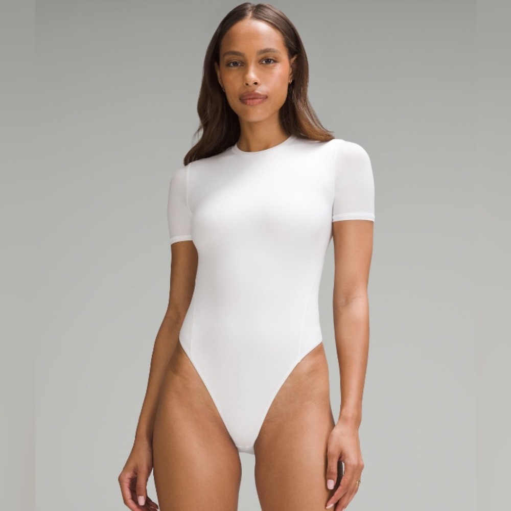 🍋NWT Lululemon Wundermost Ultra-Soft Nulu Short-Sleeve Crew Thong Bodysuit💋